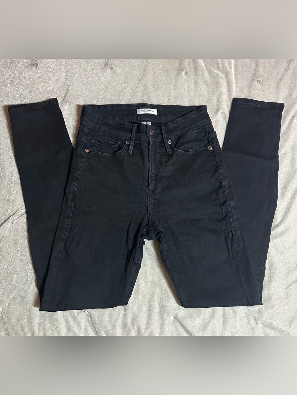 Good American Skinny High-Rise Jeans — Black